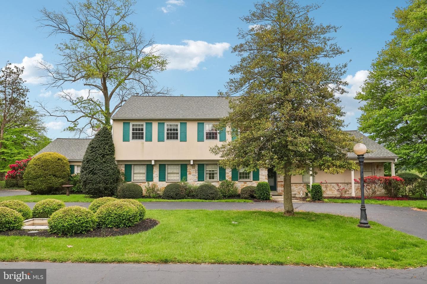 983 Palmers Mill Road, Media