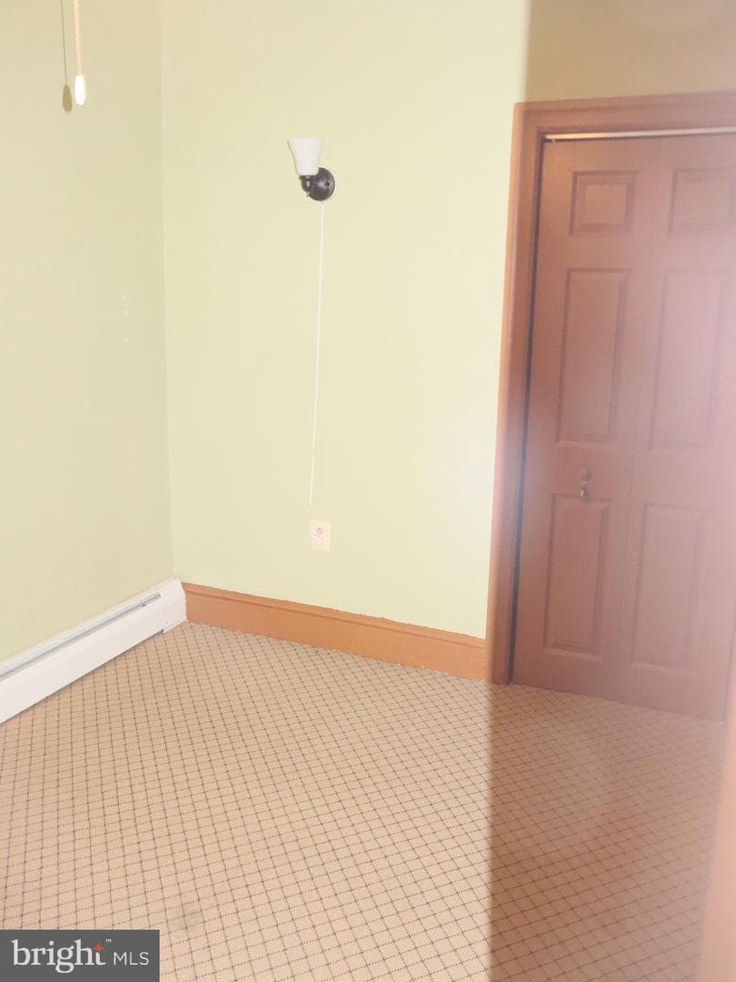 230 N Sycamore Avenue photo 13