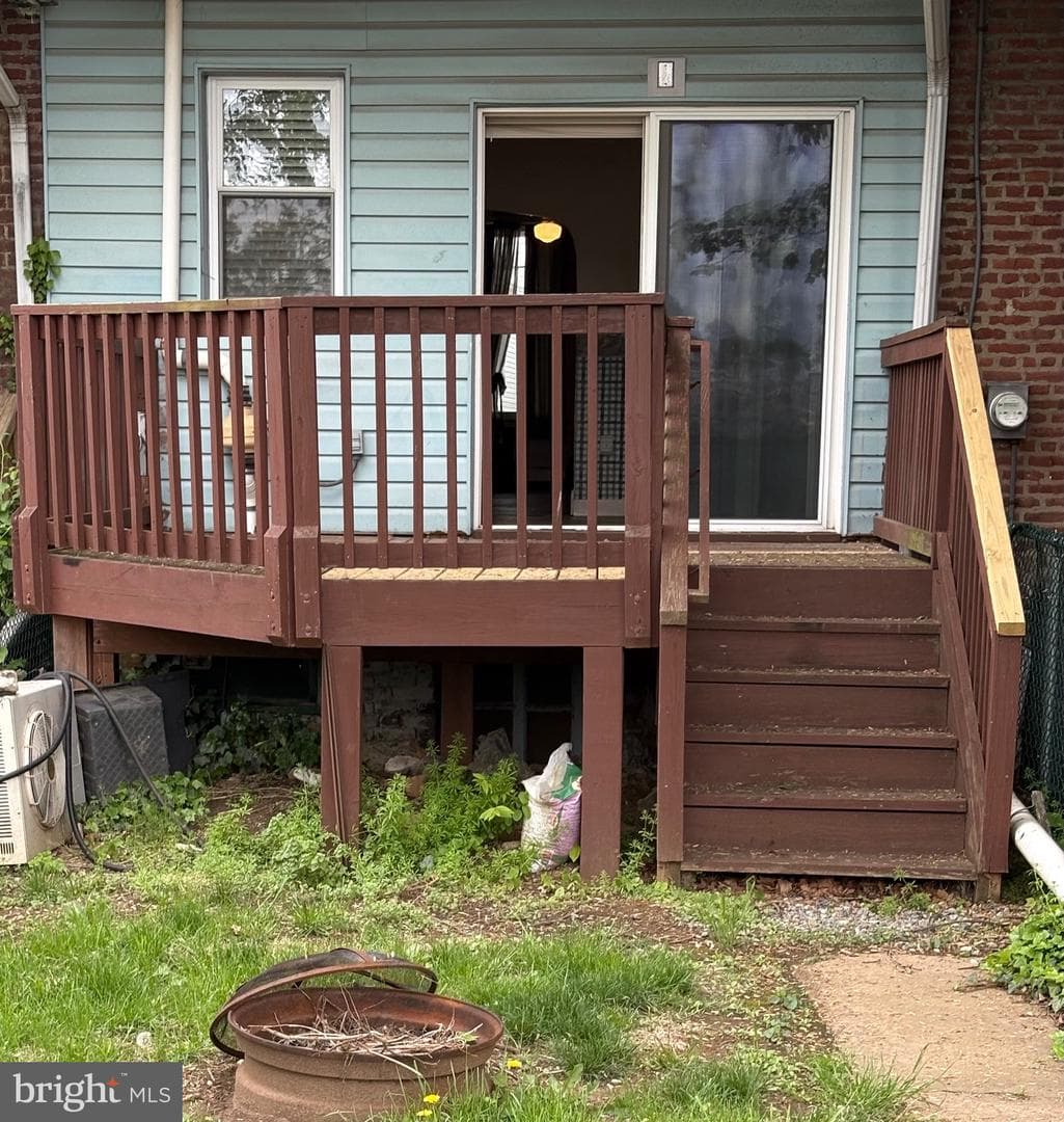 230 N Sycamore Avenue photo 25