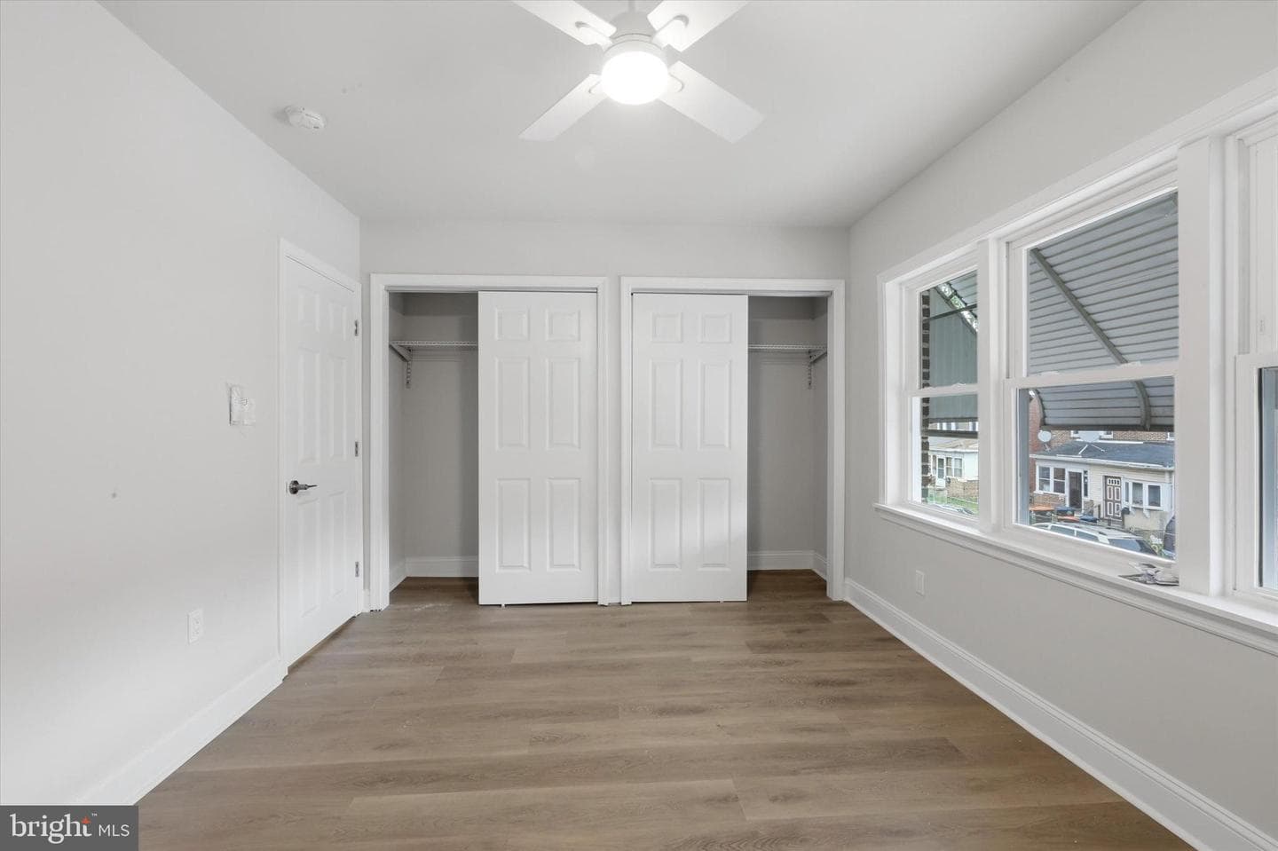 1120 Thomas Street photo 21