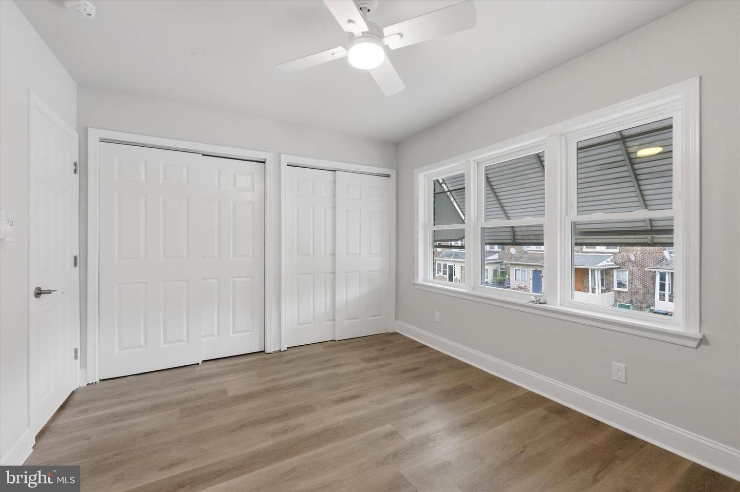1120 Thomas Street photo 23