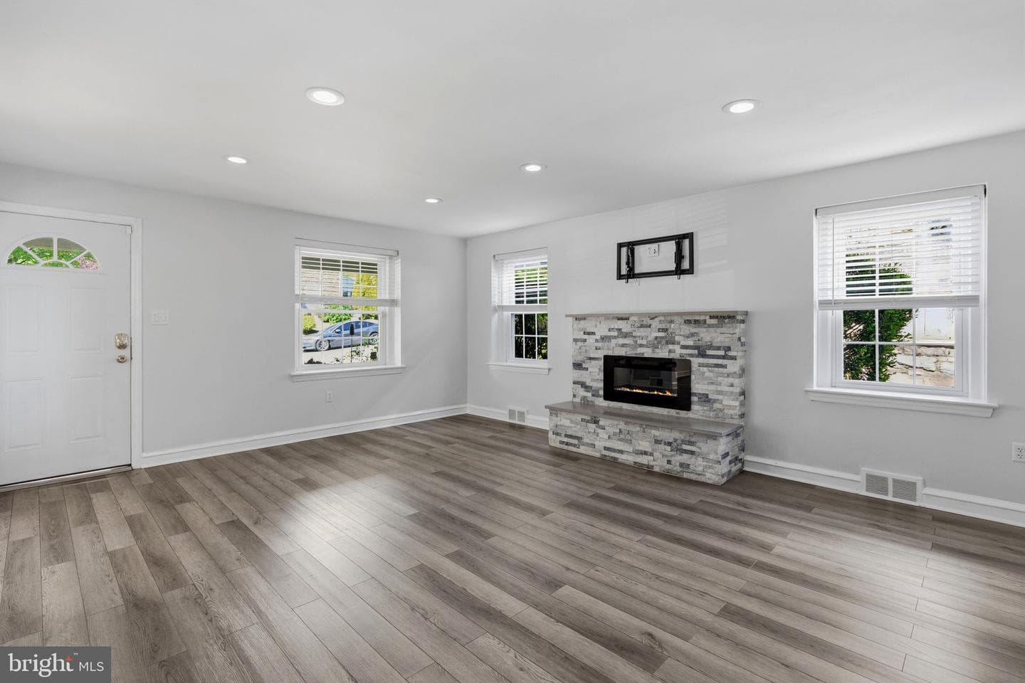 525 Broadview Road photo 10