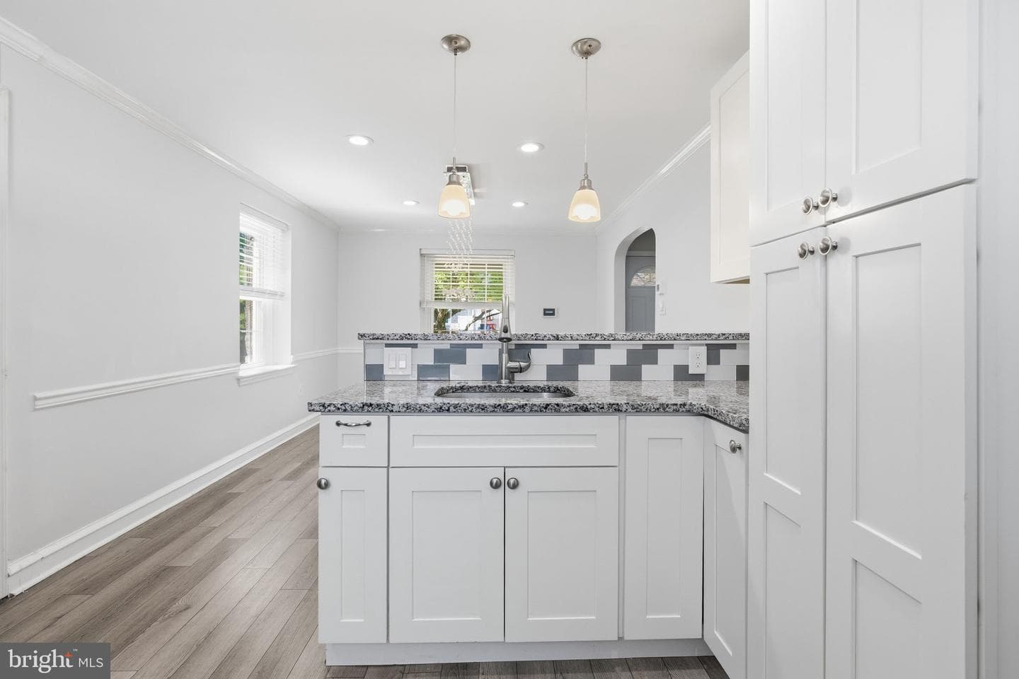 525 Broadview Road photo 19
