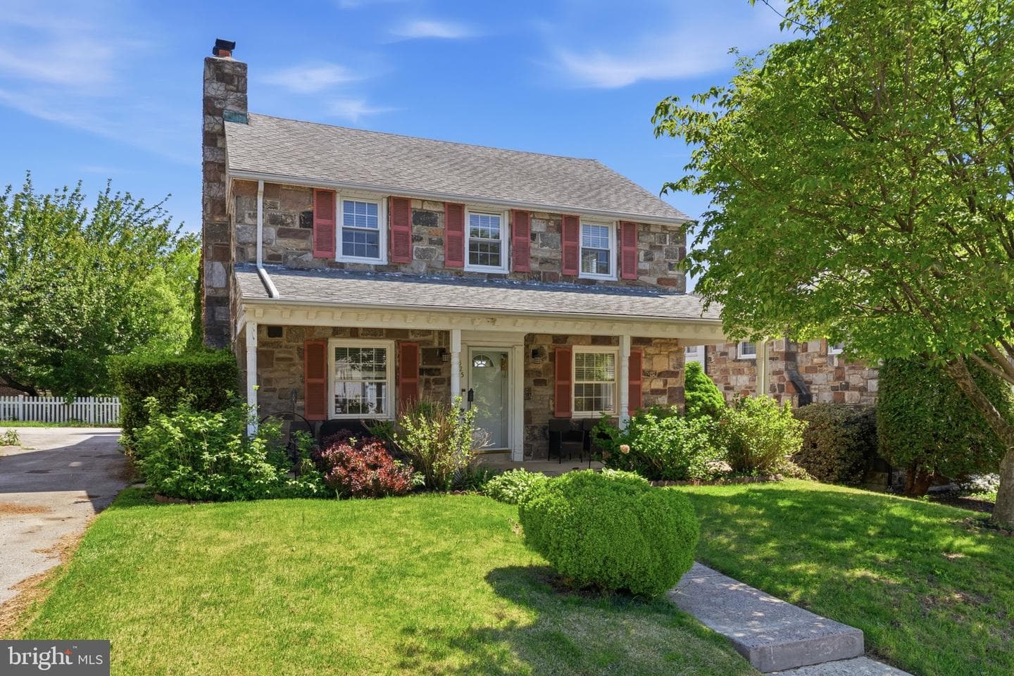 525 Broadview Road photo 3