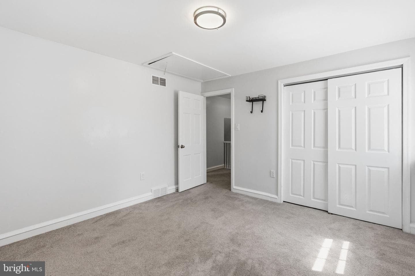 525 Broadview Road photo 30