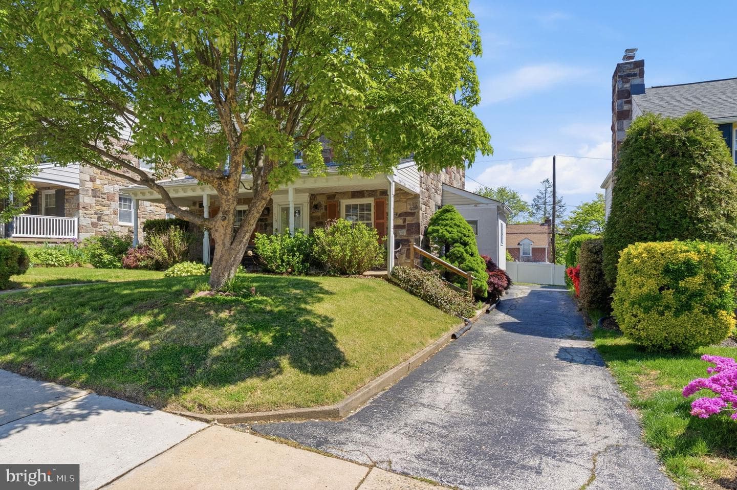 525 Broadview Road photo 4