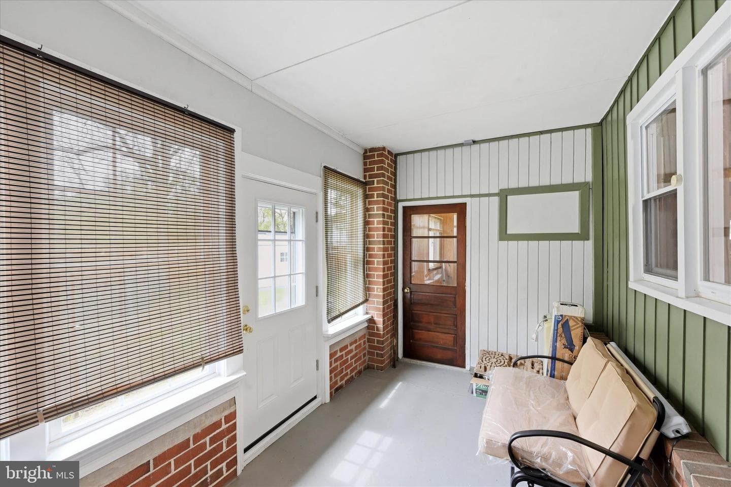 393 Monticello Avenue photo 14