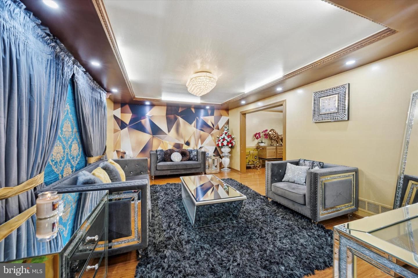 506 Flora Circle photo 14