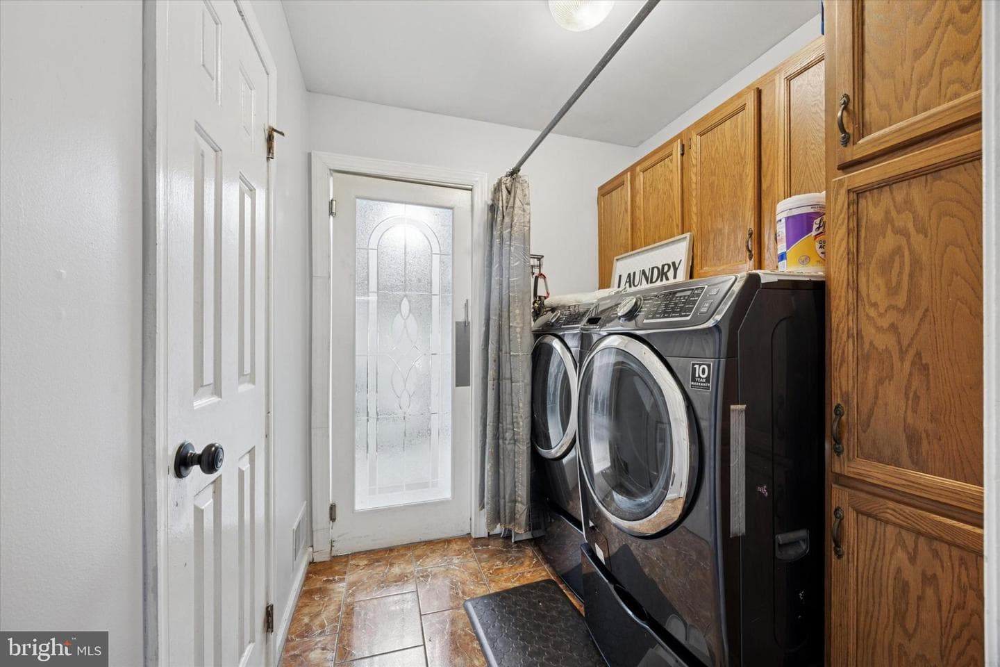 506 Flora Circle photo 16