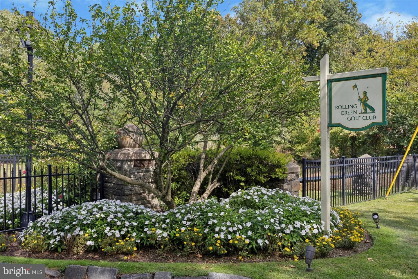 506 Flora Circle photo 35