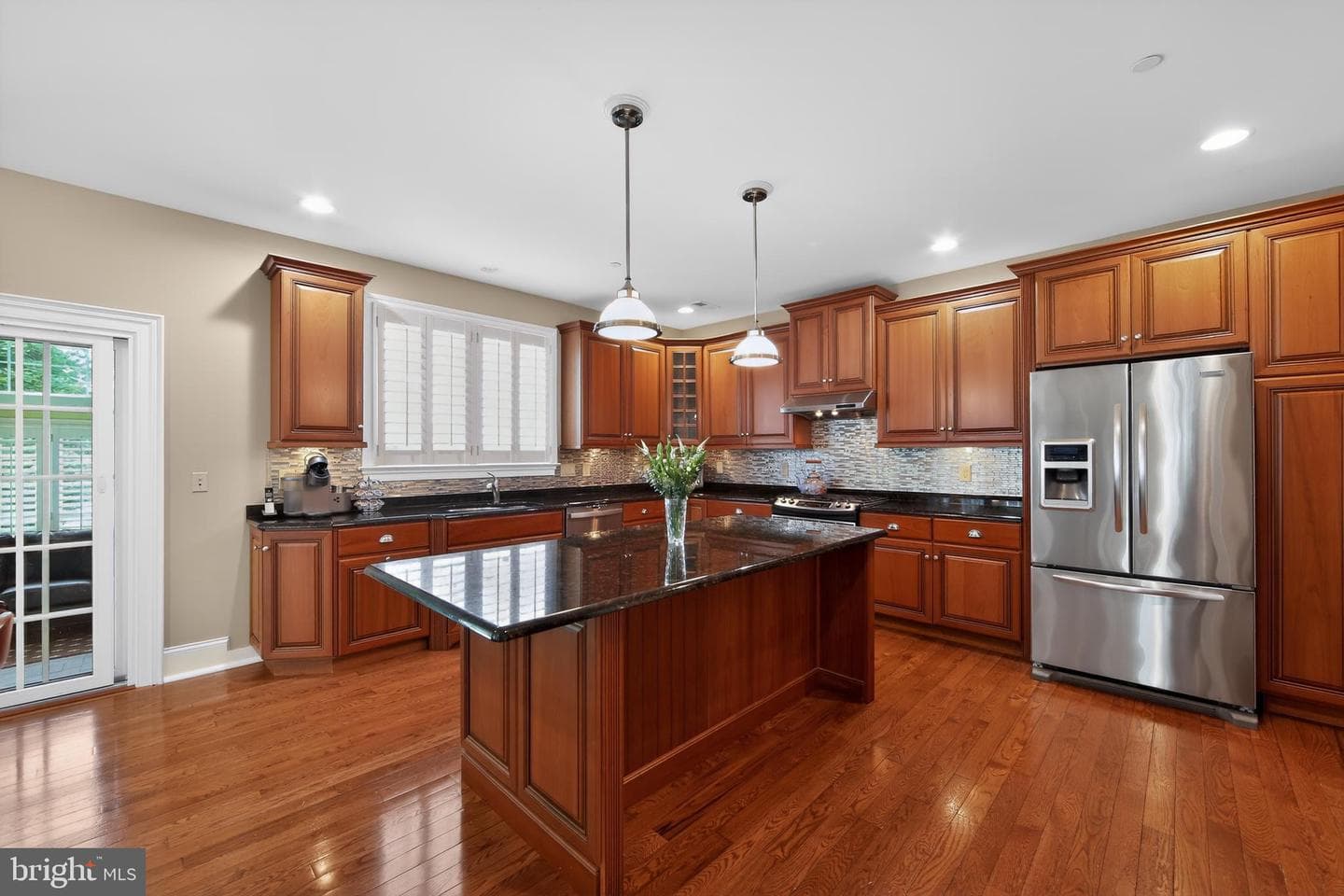 10 Kenmore Lane photo 16