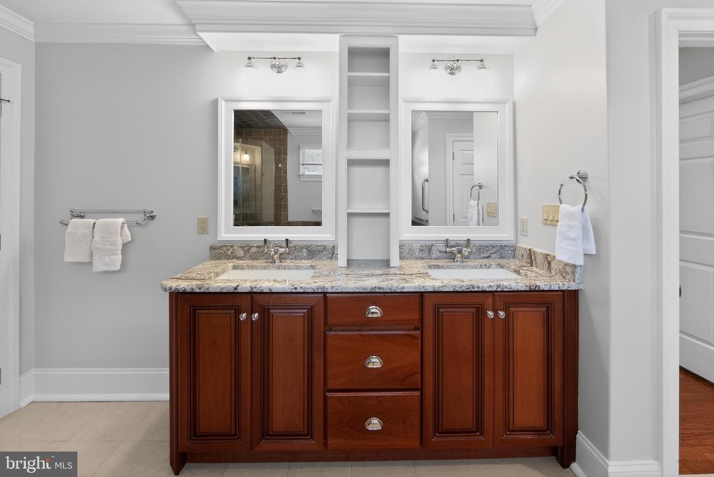 10 Kenmore Lane photo 31