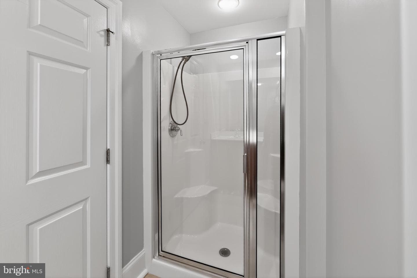 10 Kenmore Lane photo 37