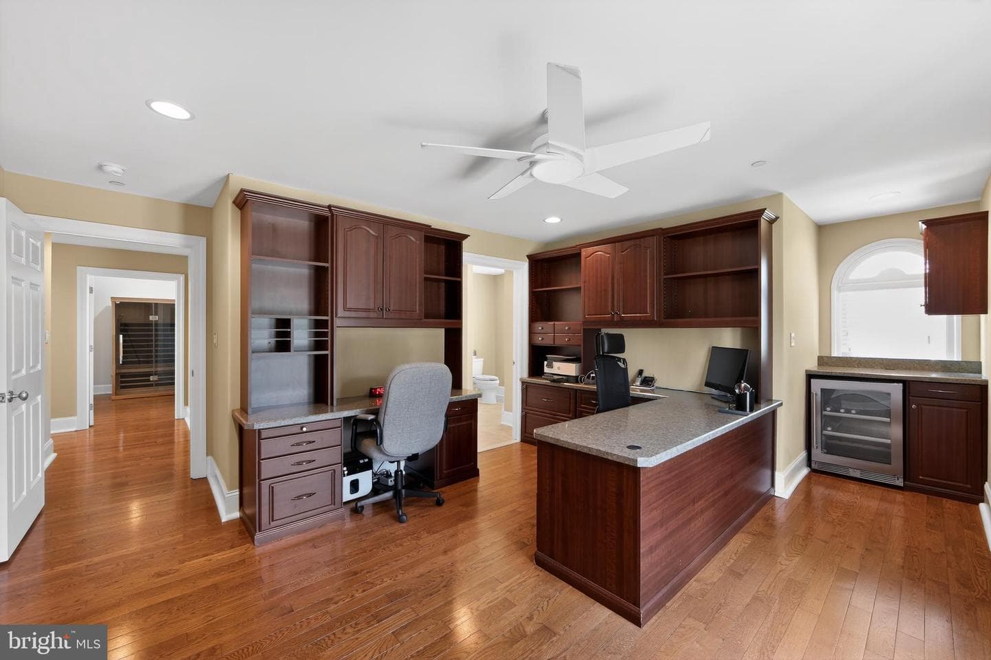 10 Kenmore Lane photo 40