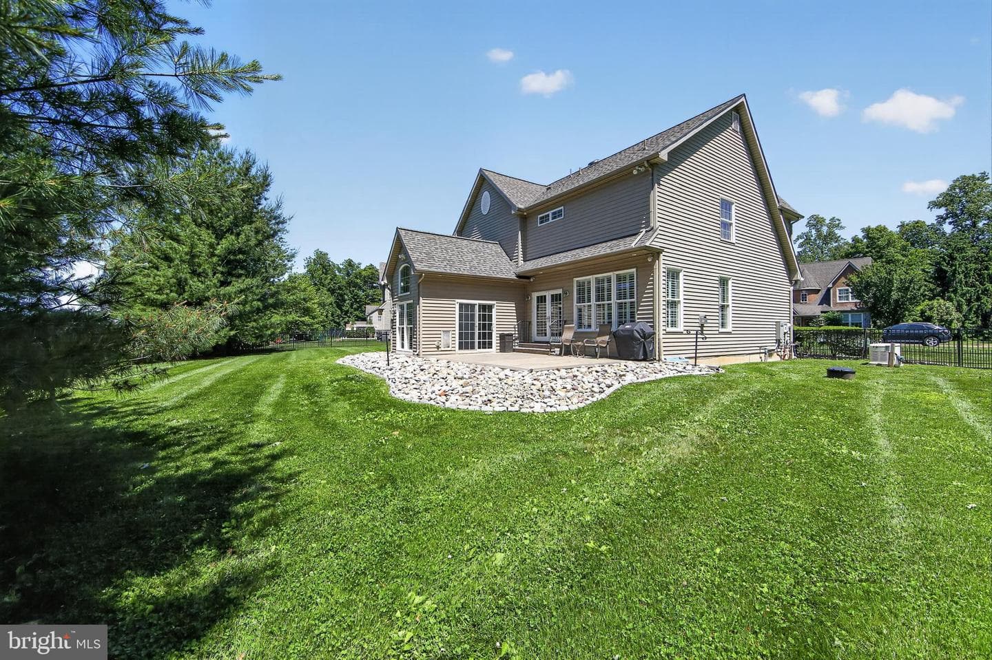 10 Kenmore Lane photo 51