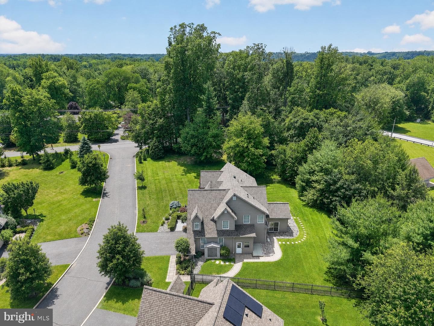10 Kenmore Lane photo 56