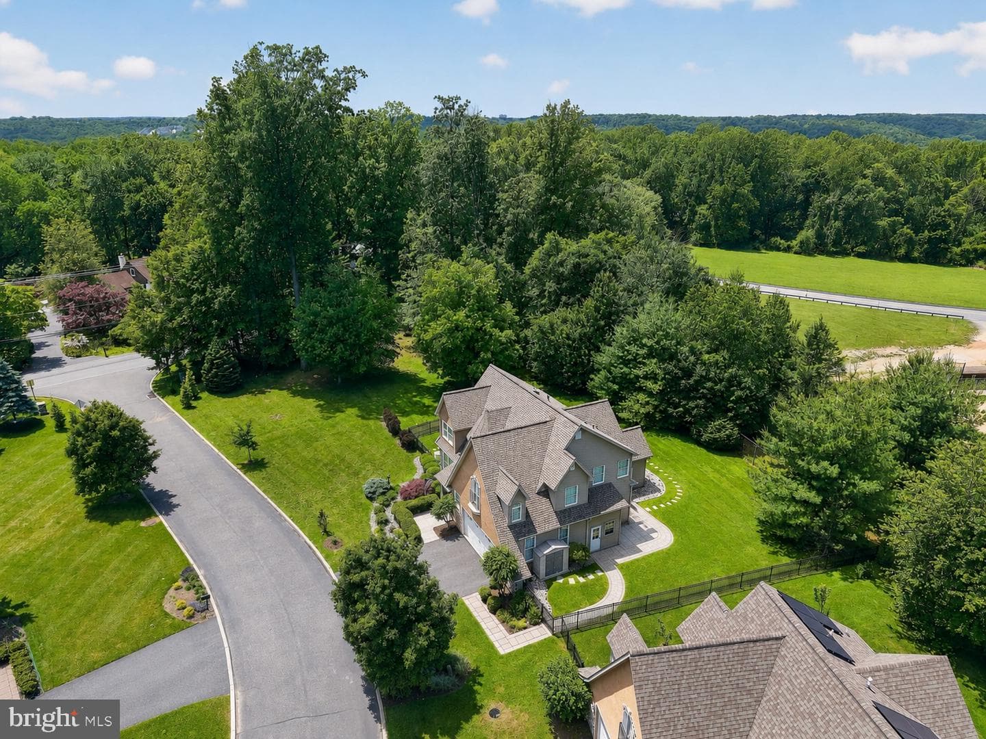 10 Kenmore Lane photo 57