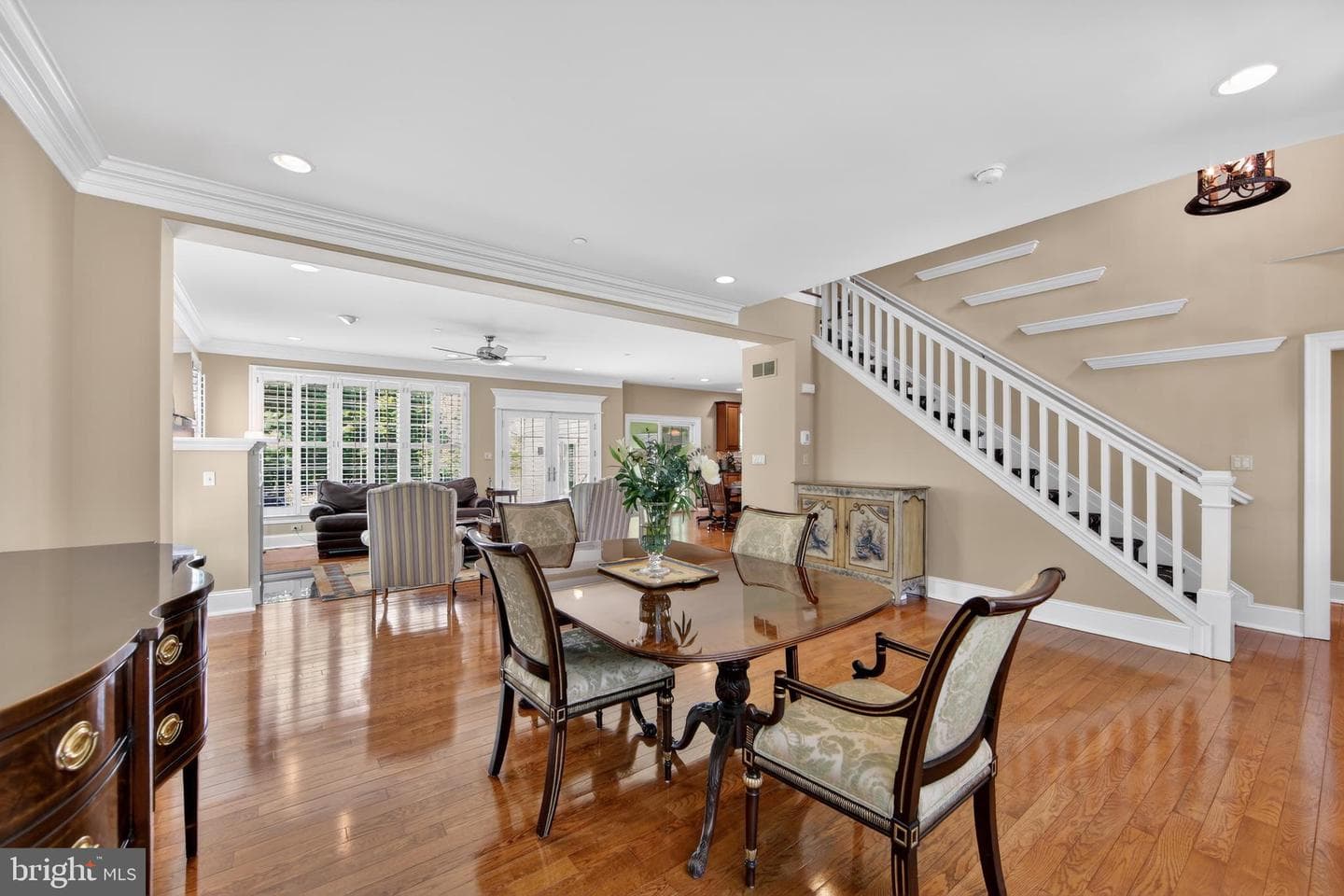 10 Kenmore Lane photo 9