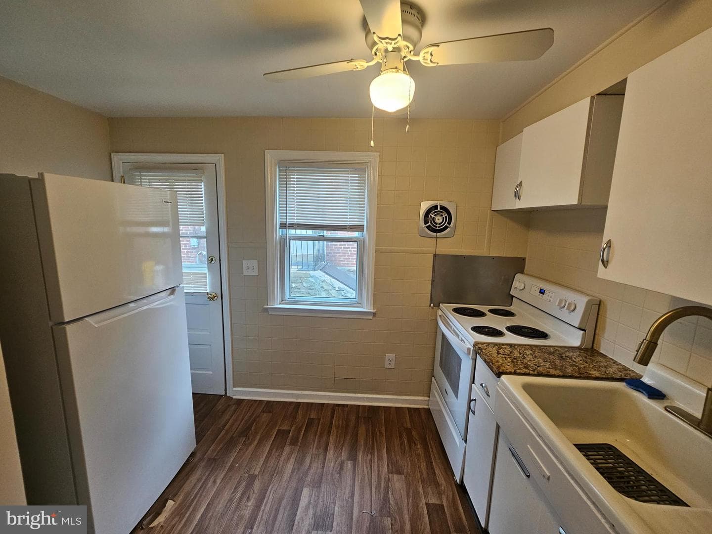 3411 Berkley Avenue photo 9