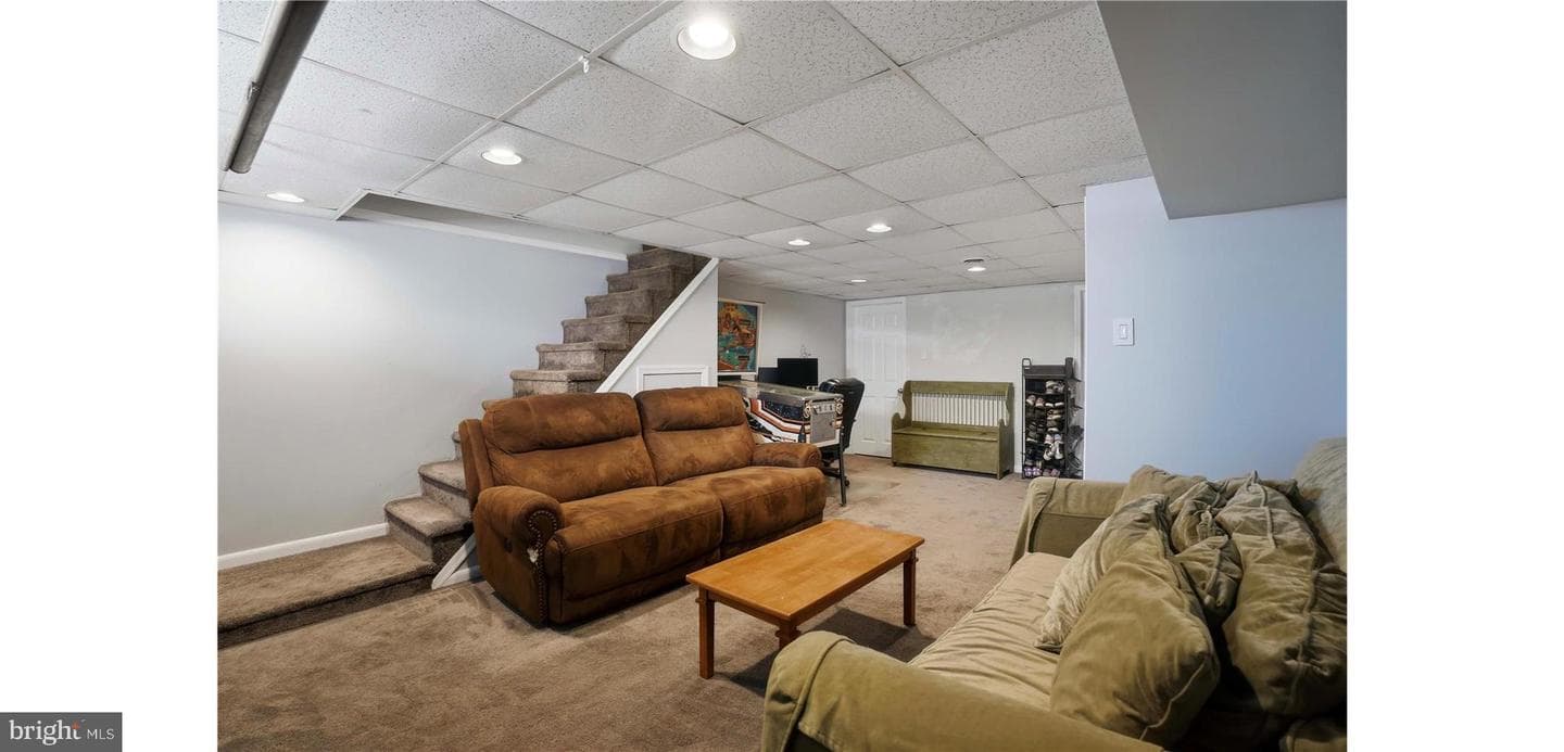 701 Rively Avenue photo 22