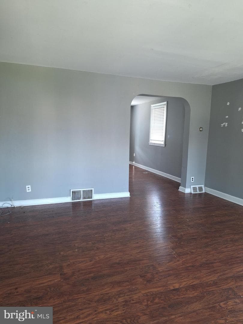 4017 Brunswick Avenue photo 3