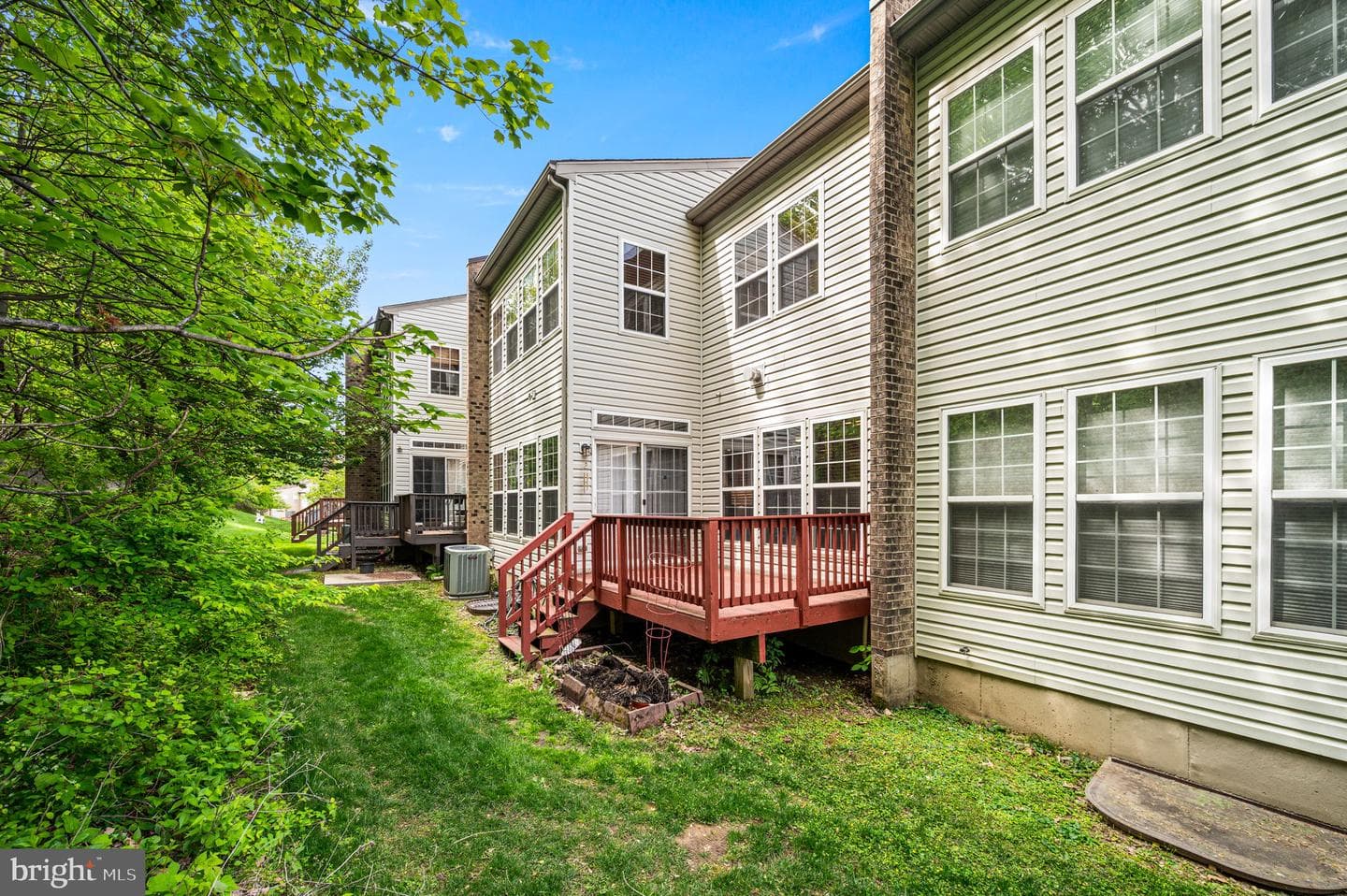 3158 Woods Edge Drive photo 3