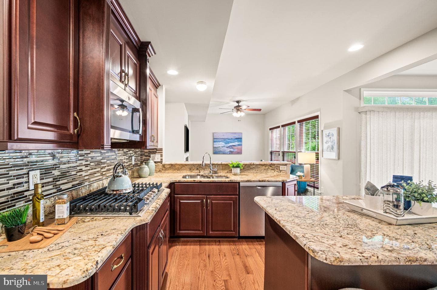 3158 Woods Edge Drive photo 8