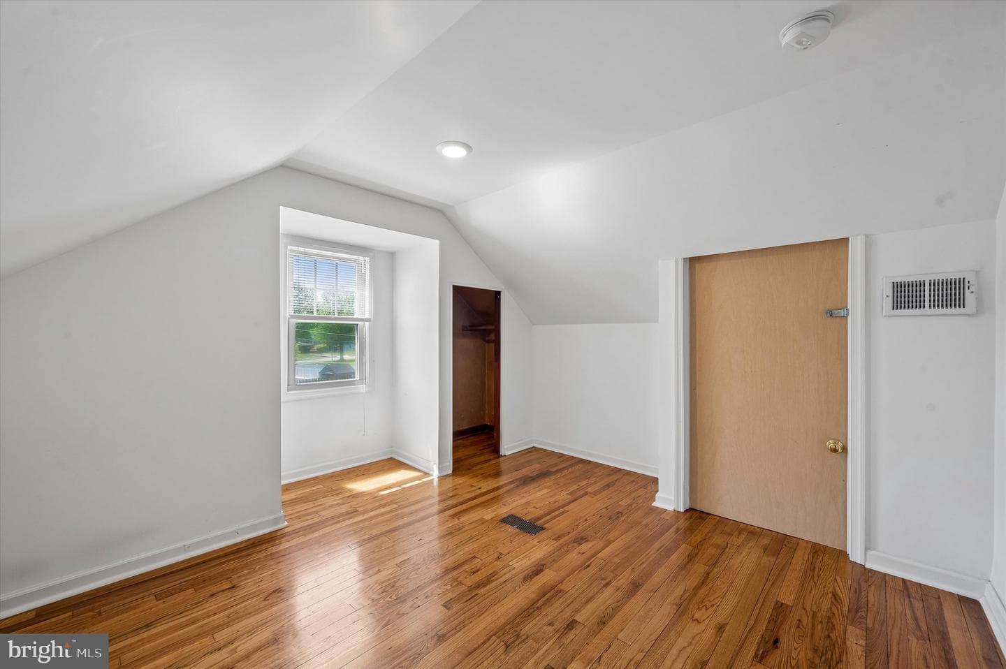3709 Arlington Avenue photo 14