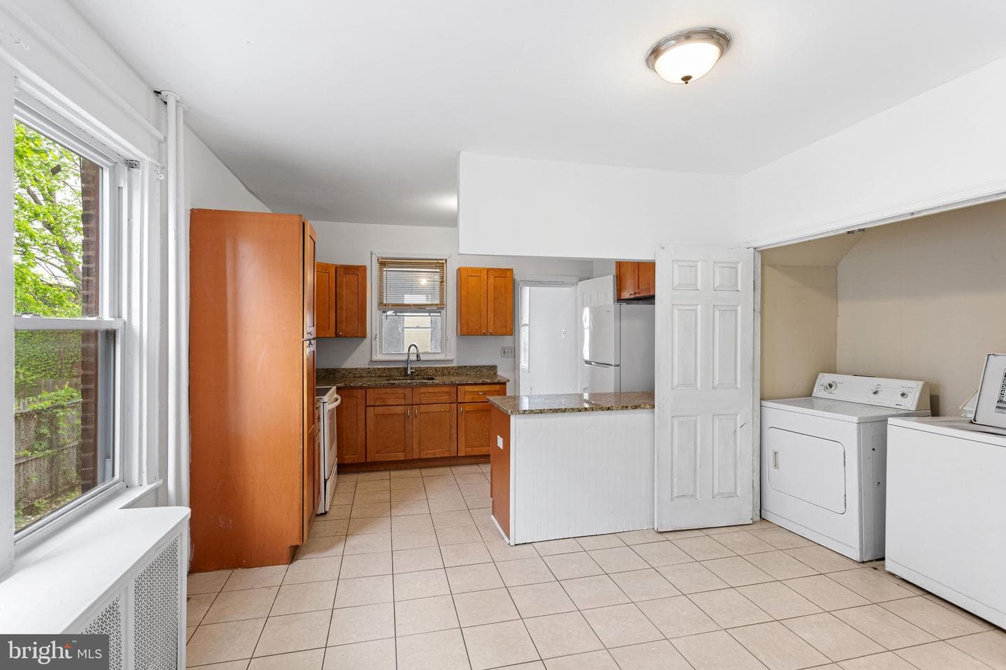 416 Pusey Avenue photo 6