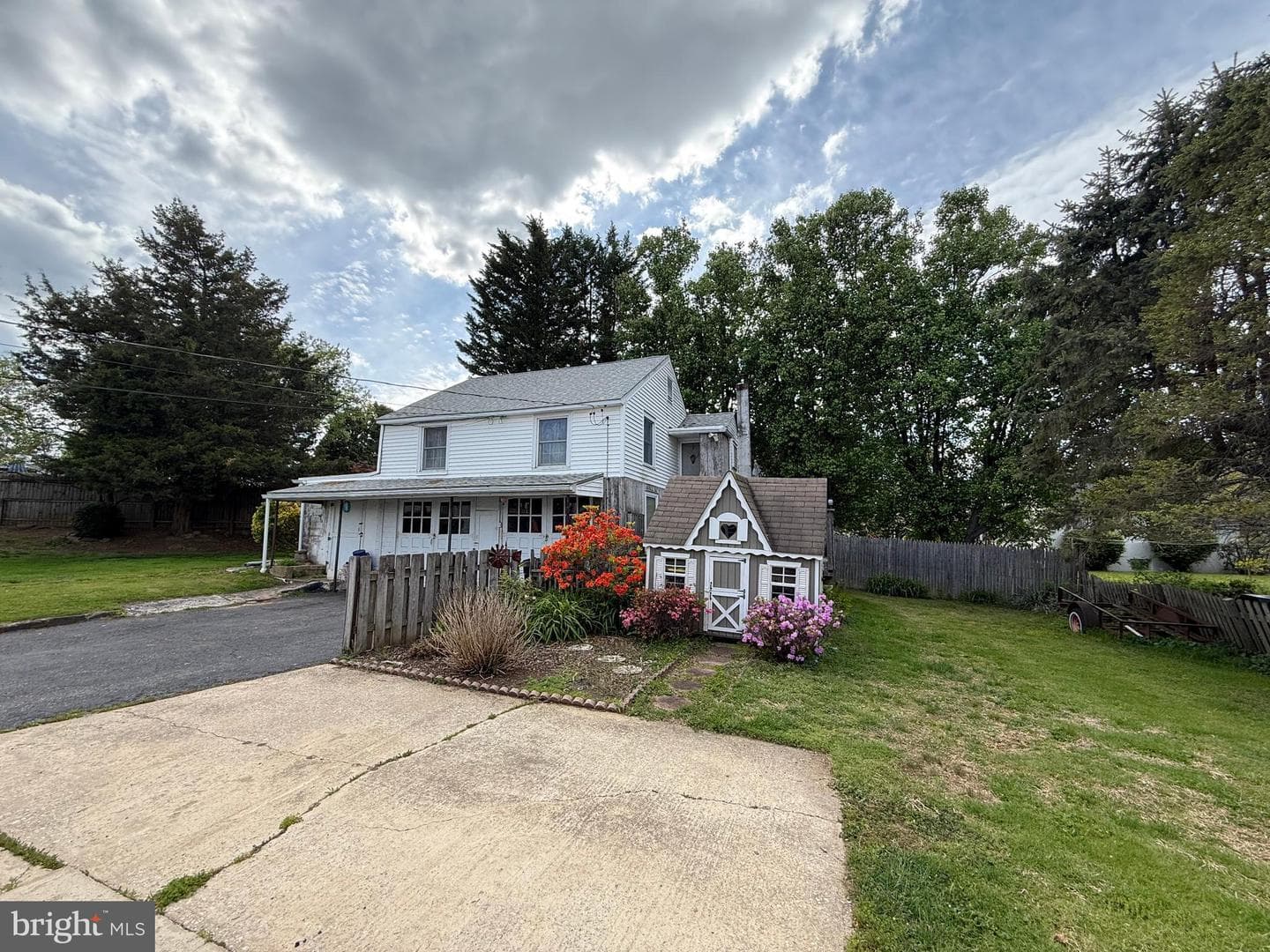 152 3rd Avenue photo 21