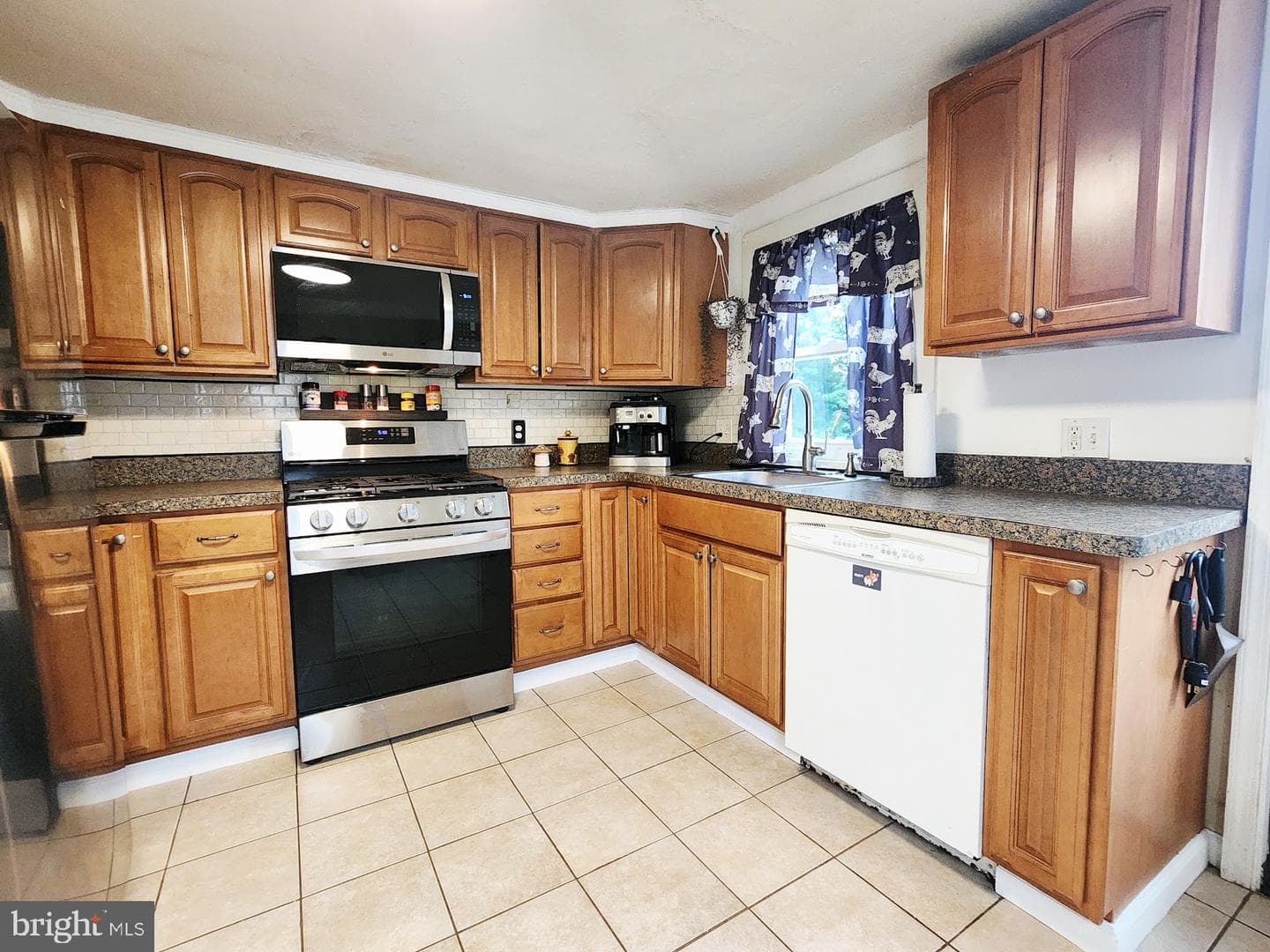 336 Springfield Road photo 8