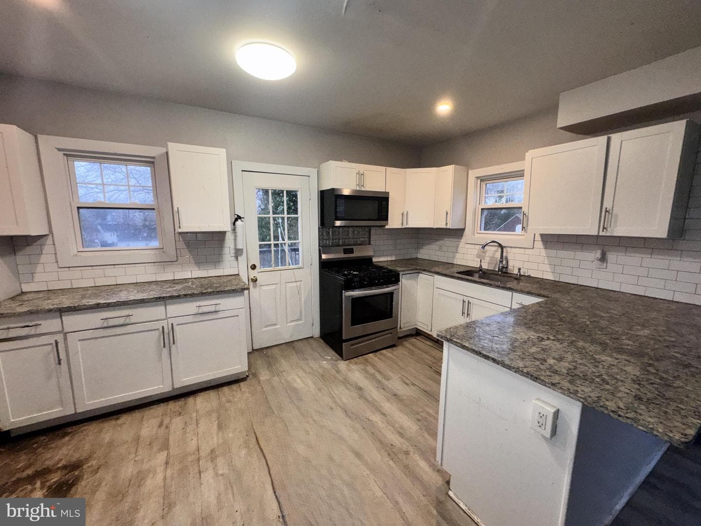 215 Seminole Avenue photo 11
