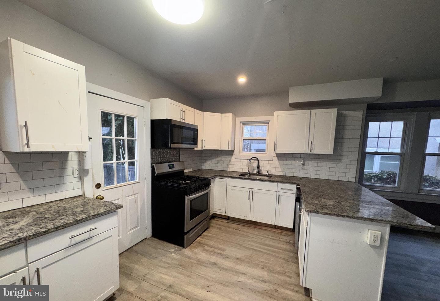 215 Seminole Avenue photo 12