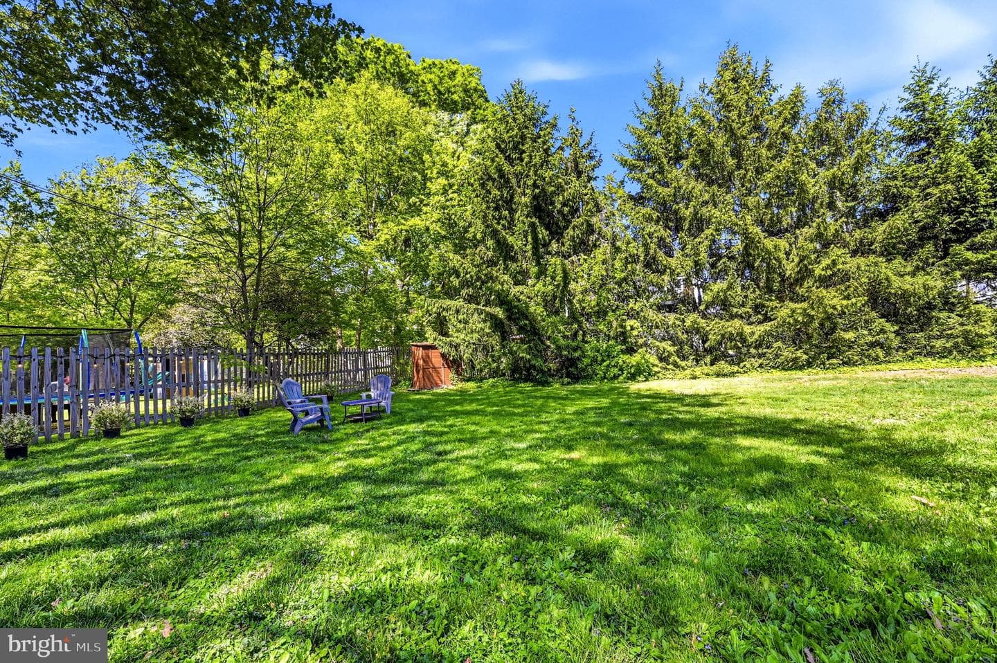 345 Haverford Pl photo 27