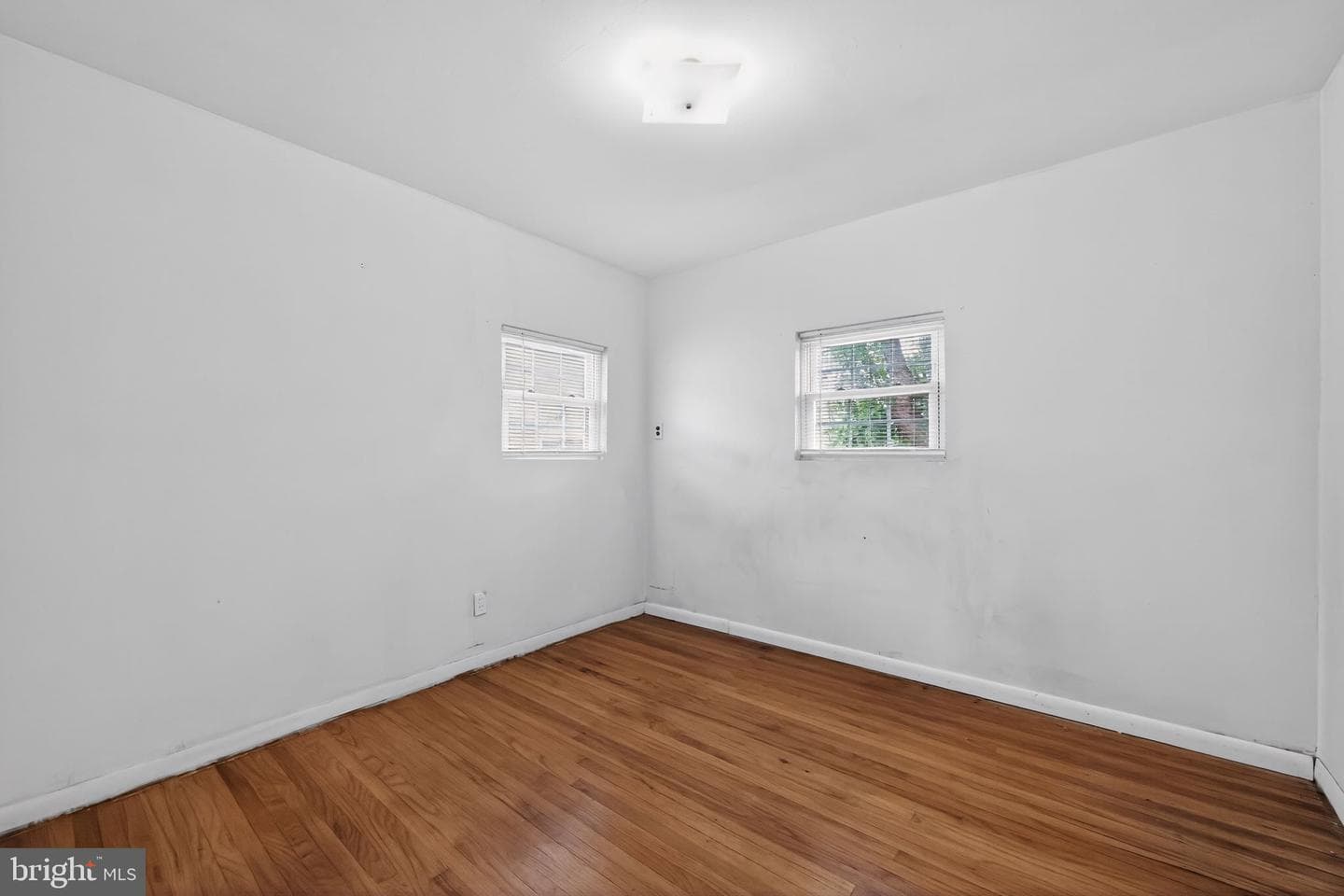 208 Hoffman Road photo 10