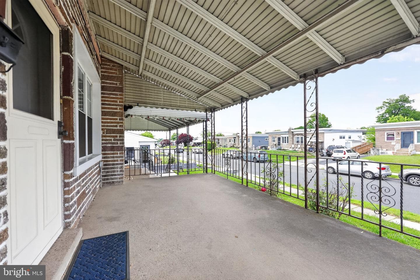 208 Hoffman Road photo 2