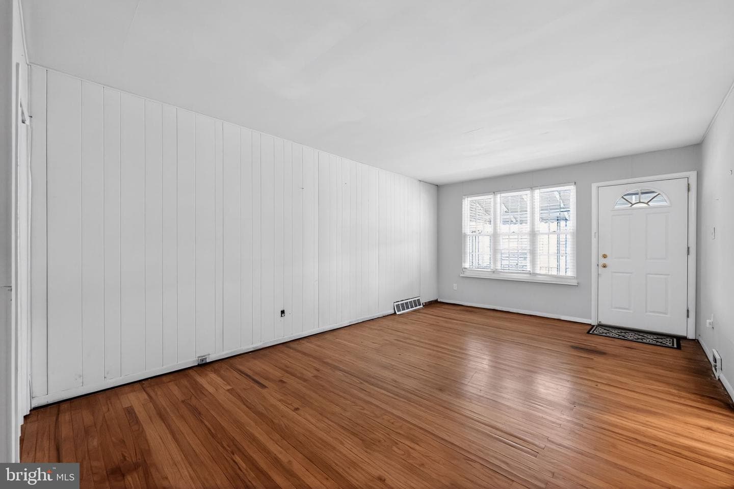 208 Hoffman Road photo 5