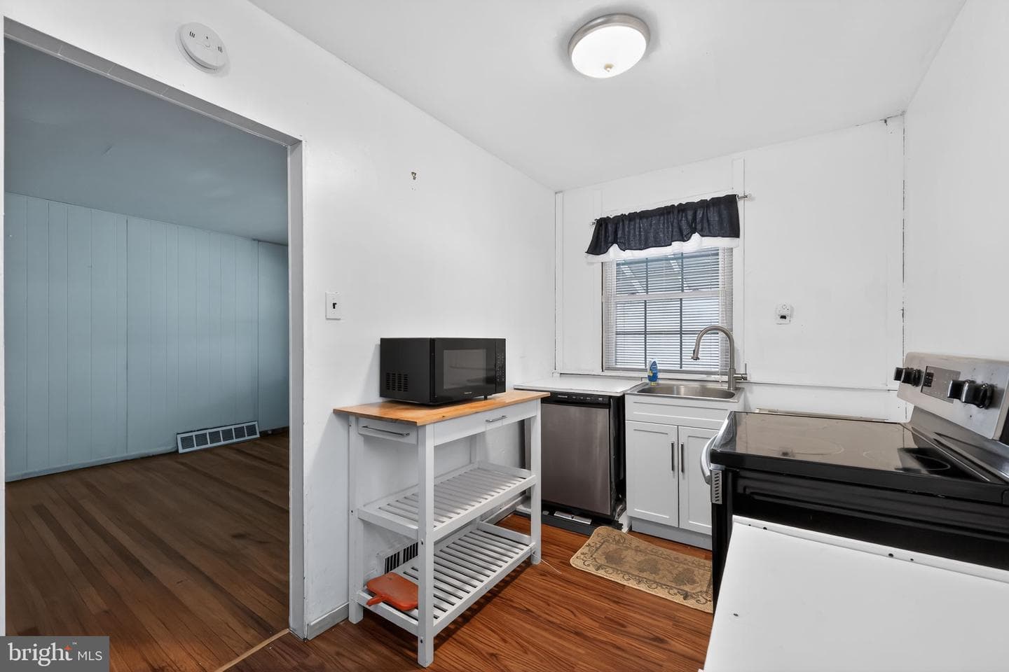 208 Hoffman Road photo 8