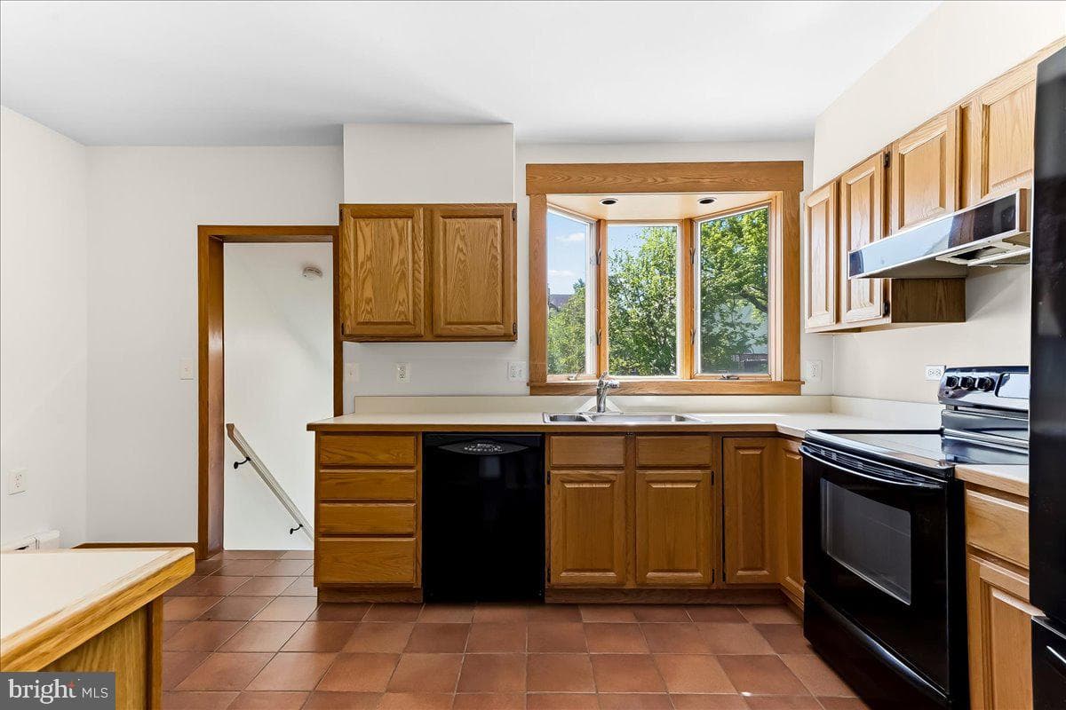 3202 Marshall Road photo 12