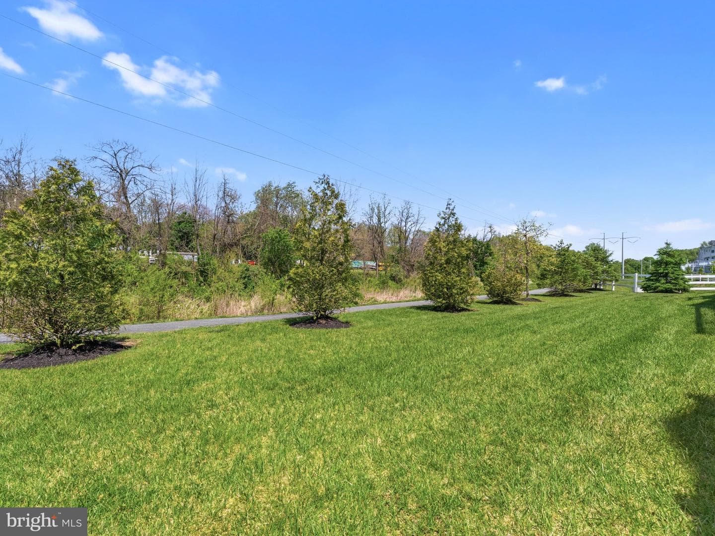 76 Hunters Lane photo 38
