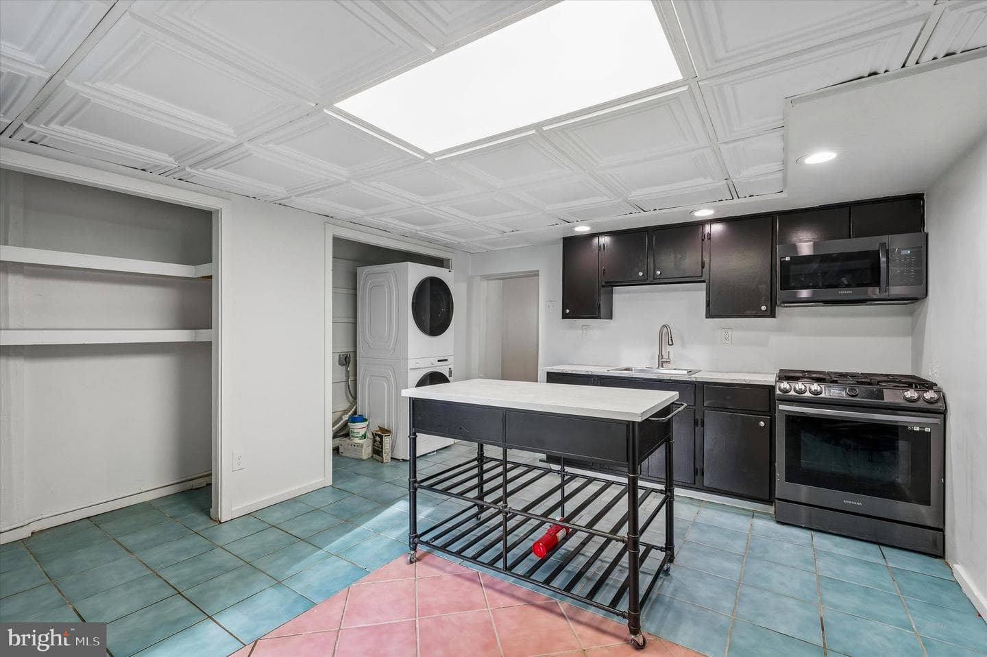 10 Upland Avenue photo 12
