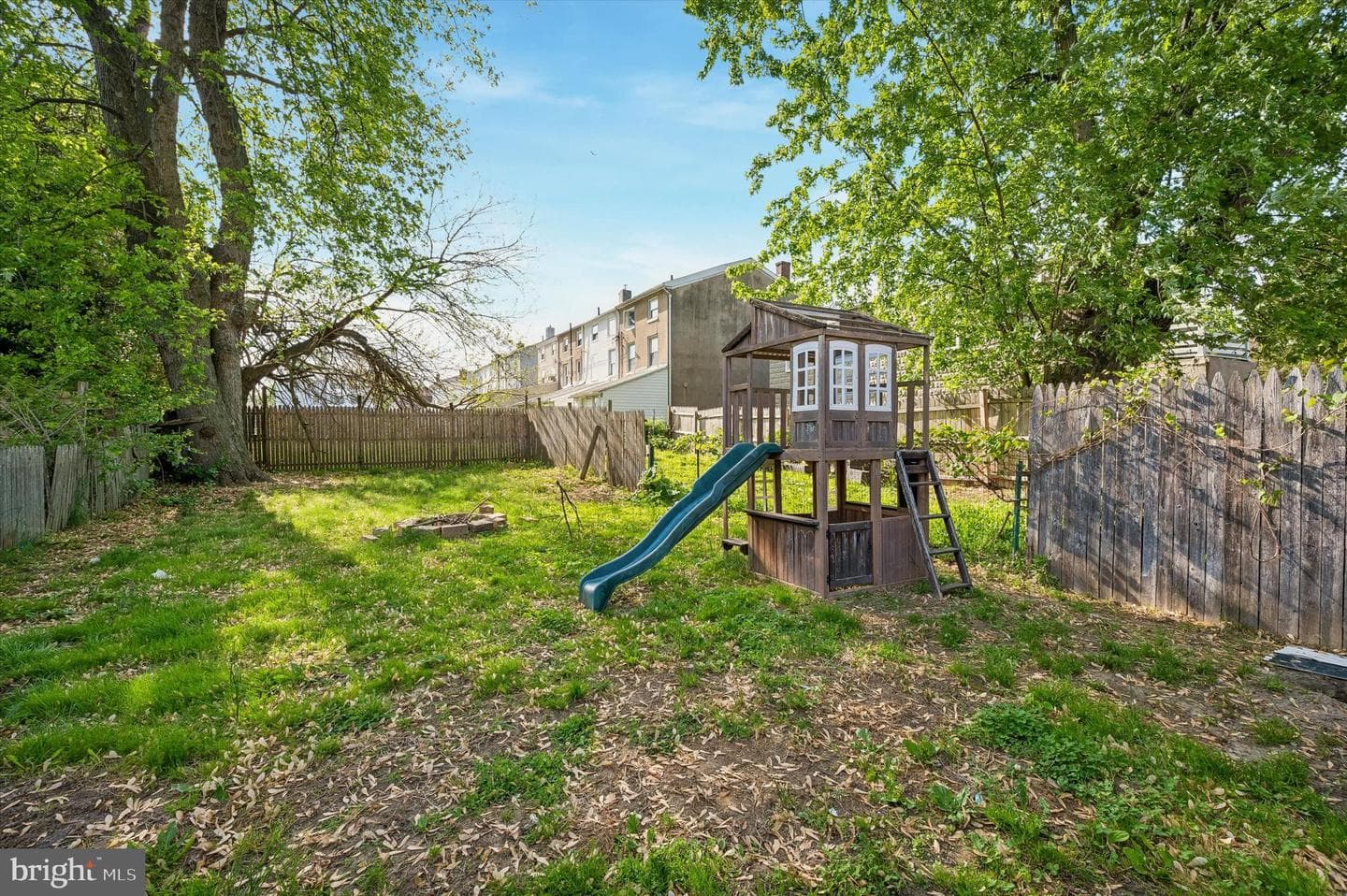 10 Upland Avenue photo 16