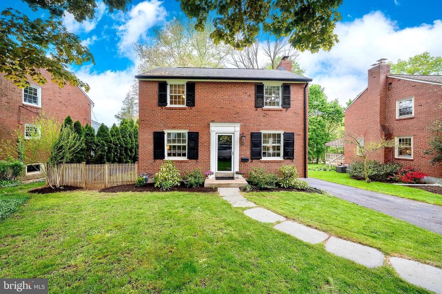 305 Eagle Road photo 1