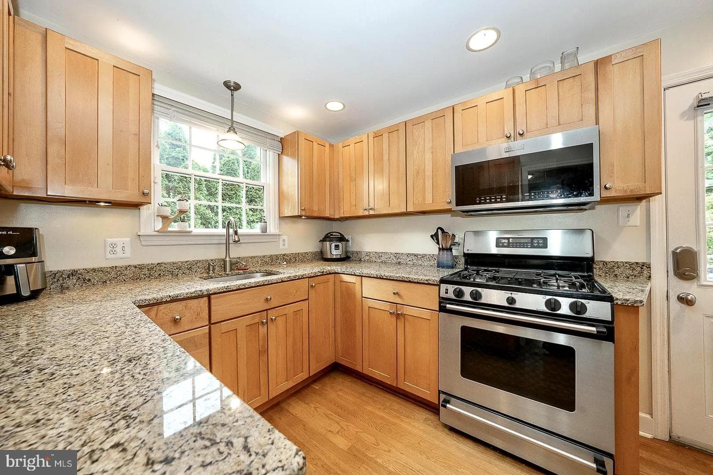 305 Eagle Road photo 12