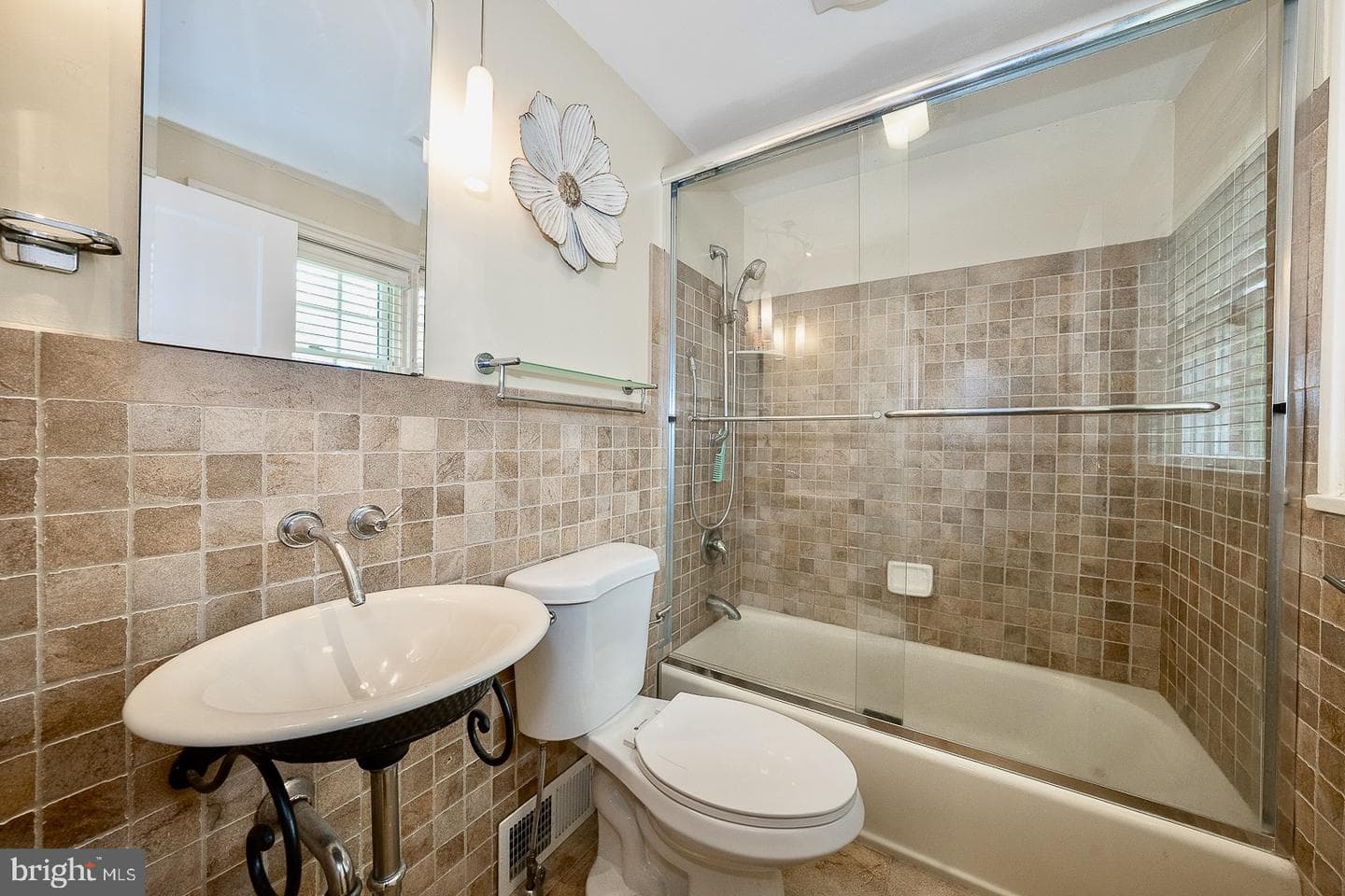 305 Eagle Road photo 25