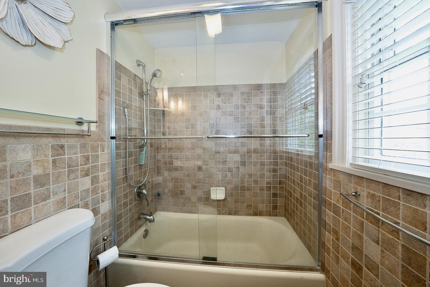 305 Eagle Road photo 26