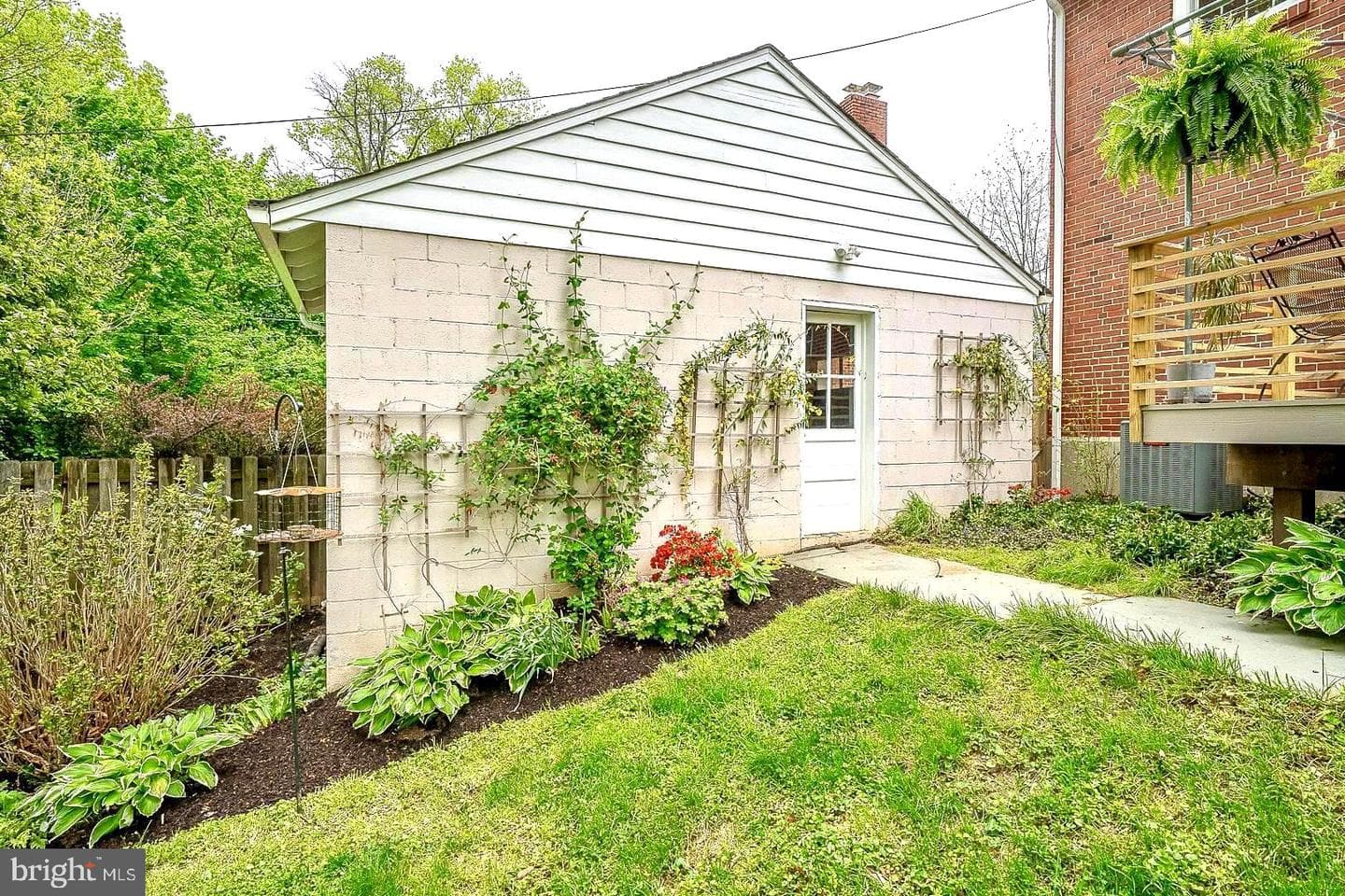 305 Eagle Road photo 36