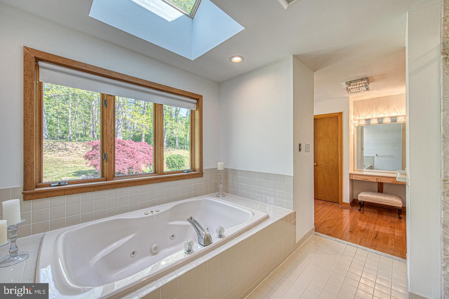 635 N Heilbron Drive photo 31