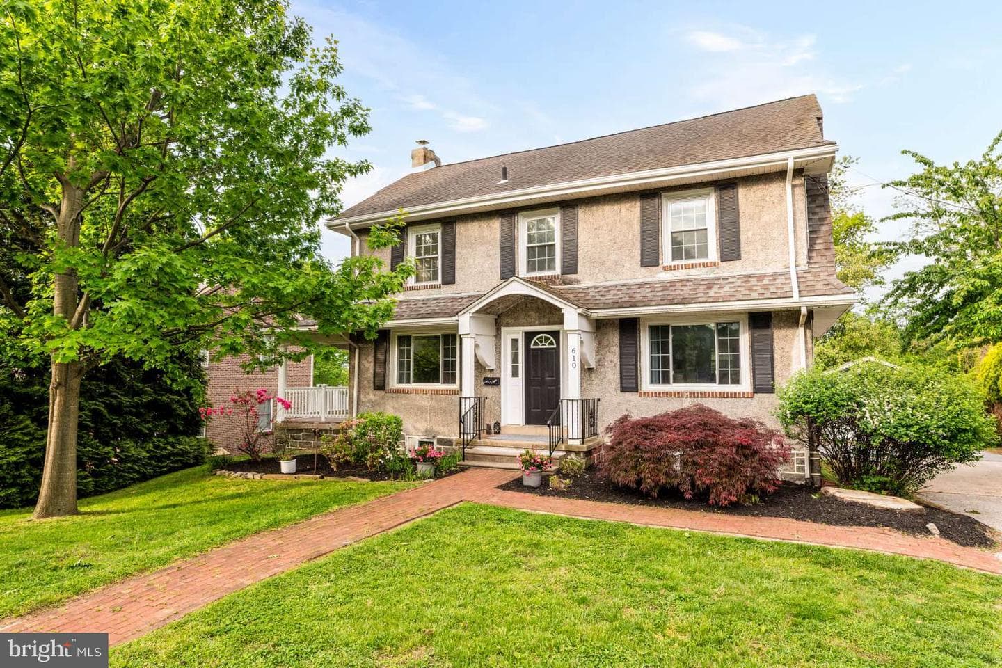 610 Saxer Avenue, Springfield