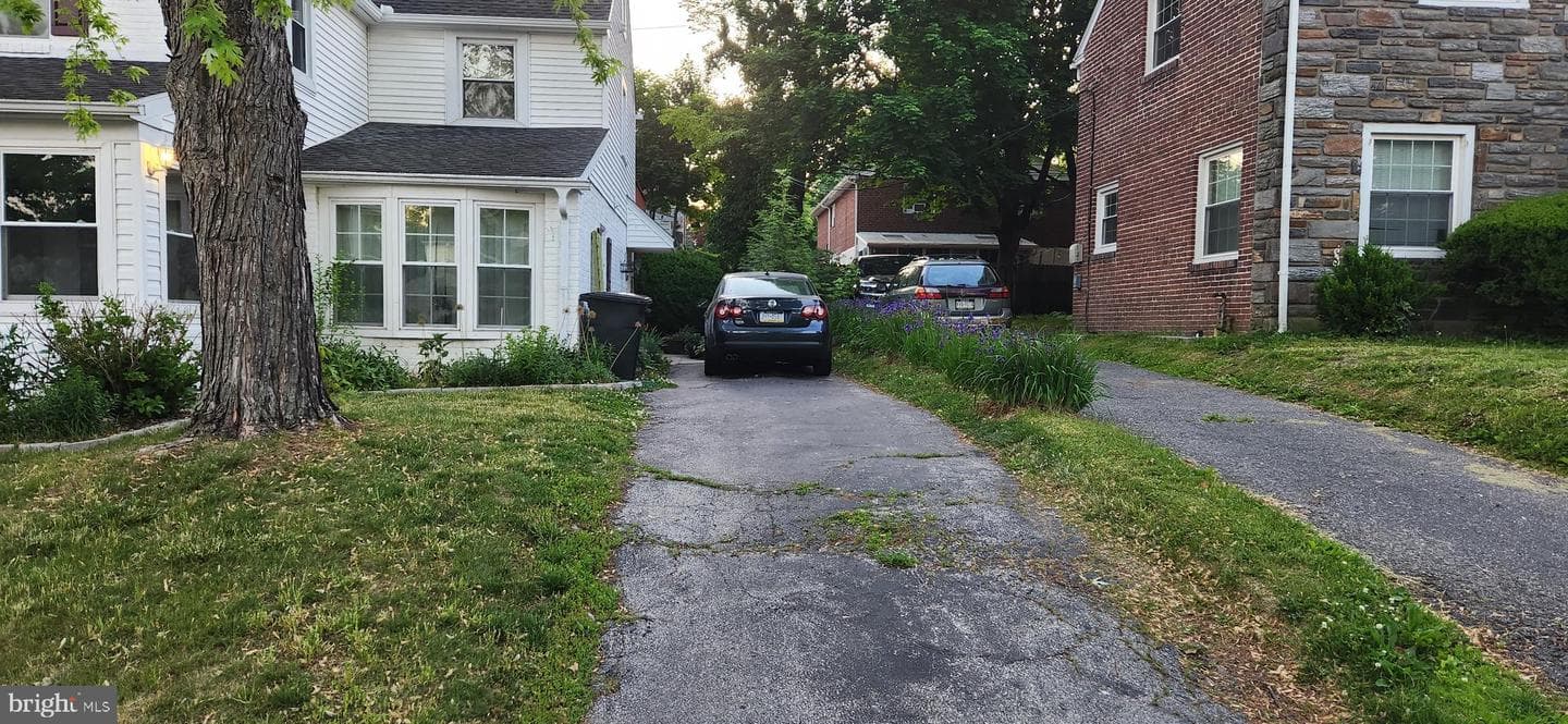 635 Lukens Avenue photo 29